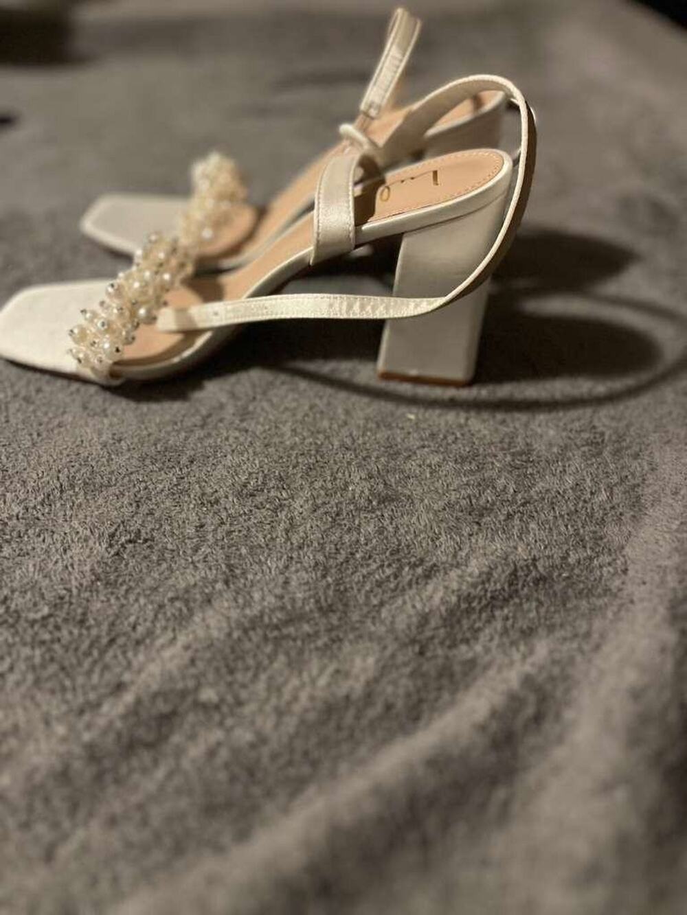 Lulus Sandals Womens 9 White Pearl Embellished Block Heel Square Toe Ankle Strap
